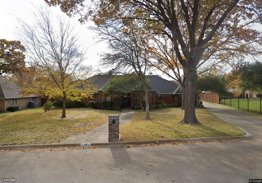 2204 Stonegate Dr, Denton, TX 76205 - photo 1