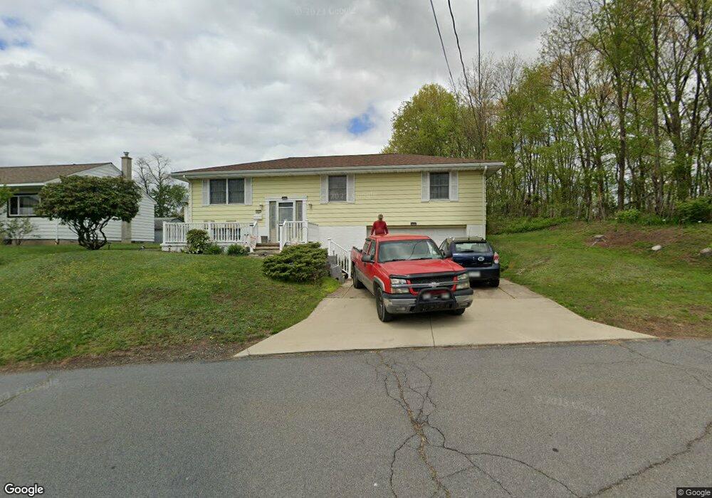 405 Schrader St, Taylor, PA 18517 - photo 1