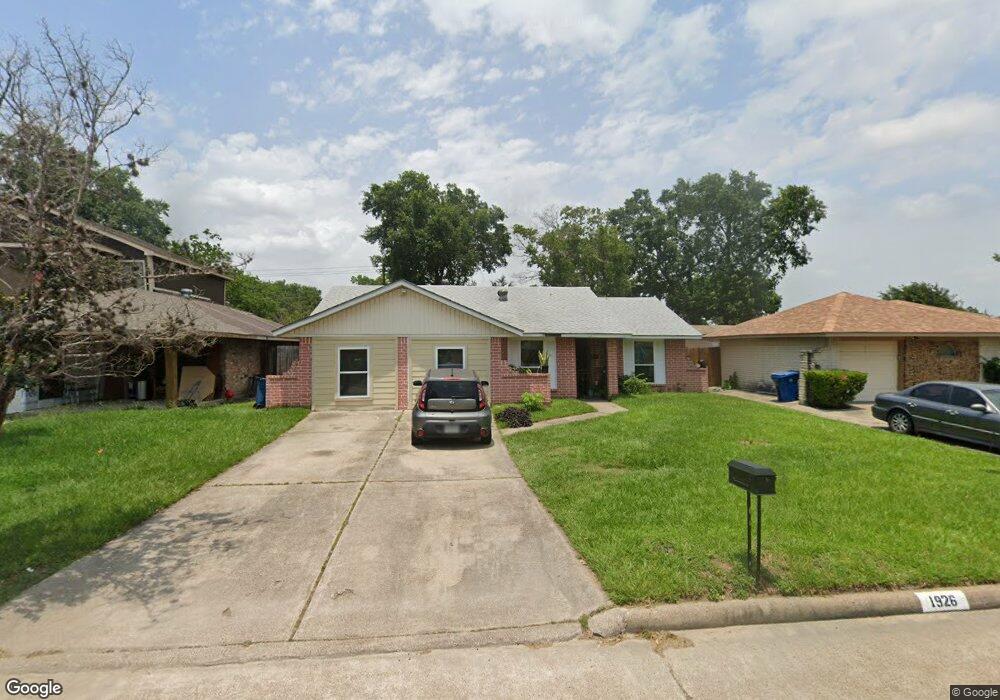 1926 Rainy River Dr, Houston, TX 77088 - photo 1
