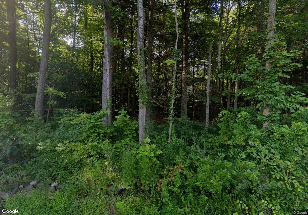 132 Old Litchfield Rd, Washington Depot, CT 06794 - photo 1