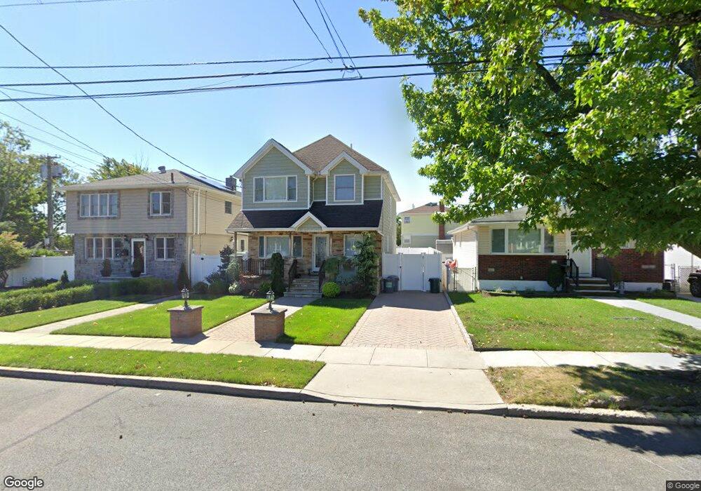 42 Chesterton Ave, Staten Island, NY 10306 - photo 1
