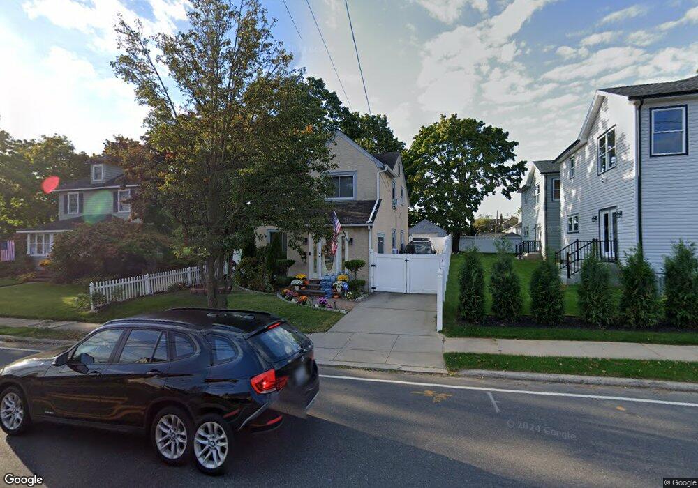 1053 Tulip Ave, Franklin Square, NY 11010 - photo 1