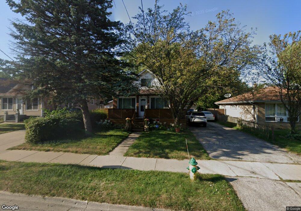 1622 10th St, Waukegan, IL 60085 - photo 1