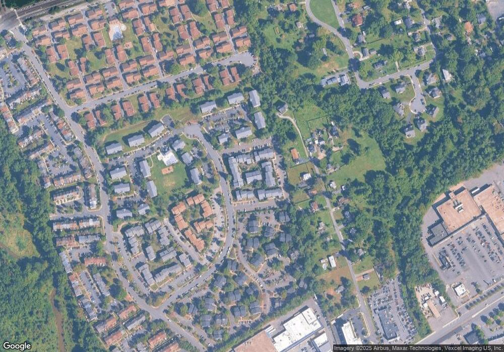 8640 Village Square Dr unit 13/864, Alexandria, VA 22309 - photo 1