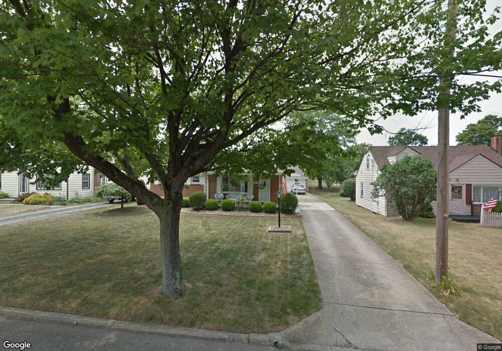 303 Overlook Blvd, Struthers, OH 44471 - photo 1