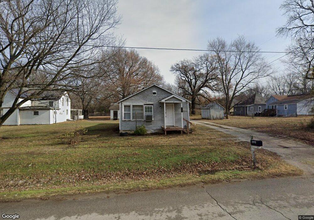 1325 N 21st St, Parsons, KS 67357 - photo 1
