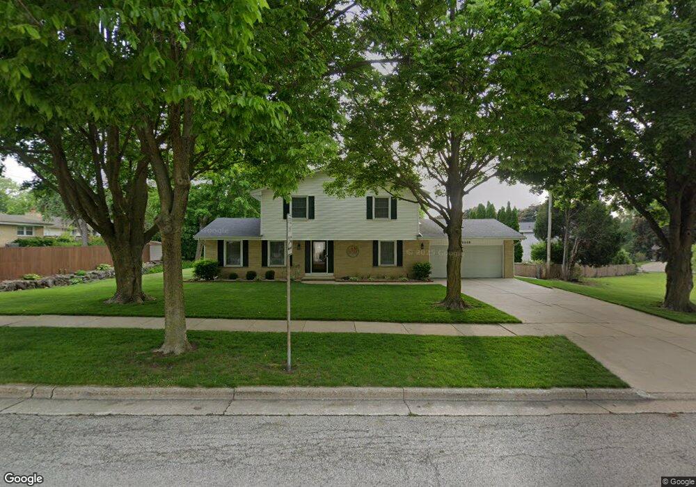 2208 Avalon Dr, Waukesha, WI 53186 - photo 1