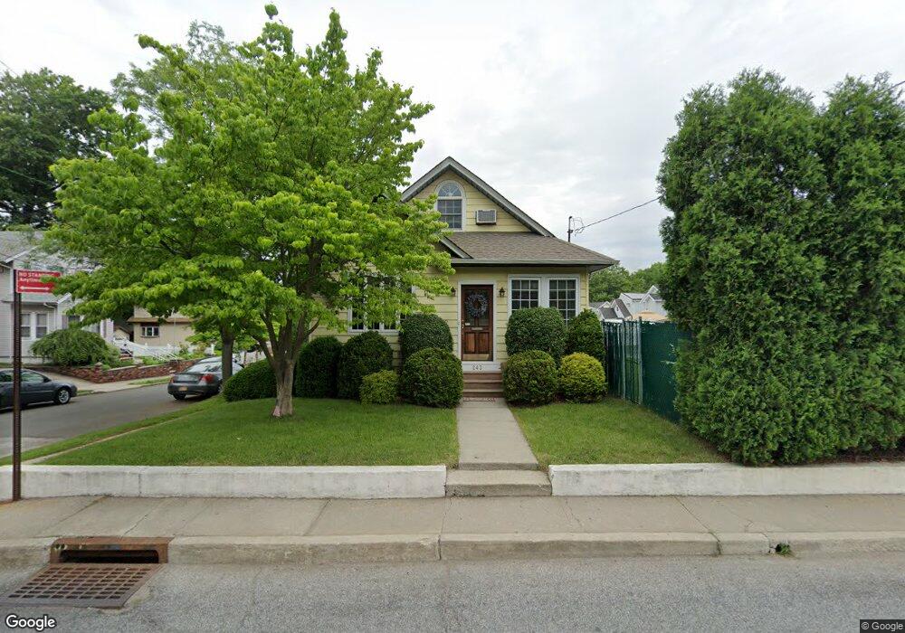 243 Watchogue Rd, Staten Island, NY 10314 - photo 1