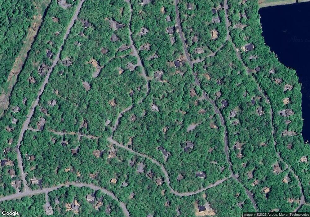 127 Surrey Ln, Hawley, PA 18428 - photo 1