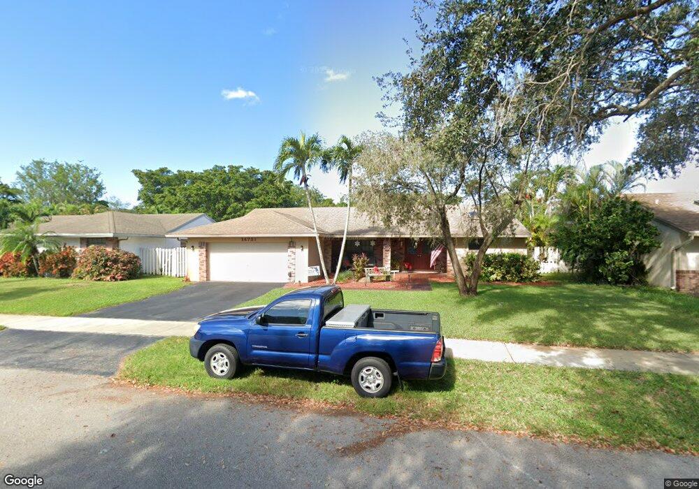 14731 Madison Place, Davie, FL 33325 - photo 1