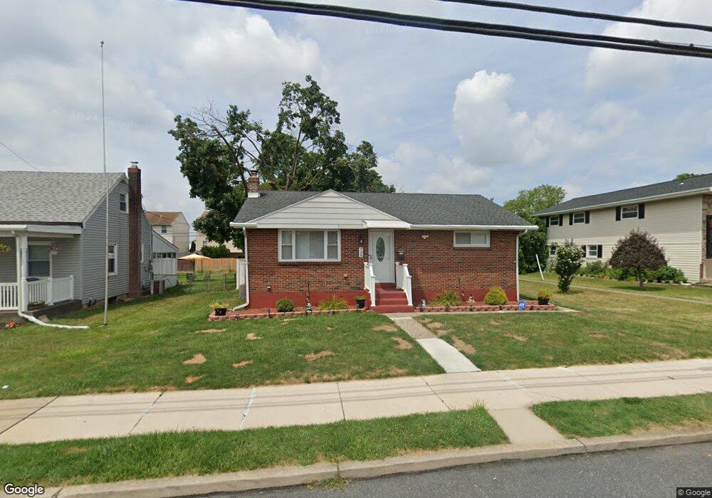 732 N Maxwell St unit 734, Allentown, PA 18109 - photo 1