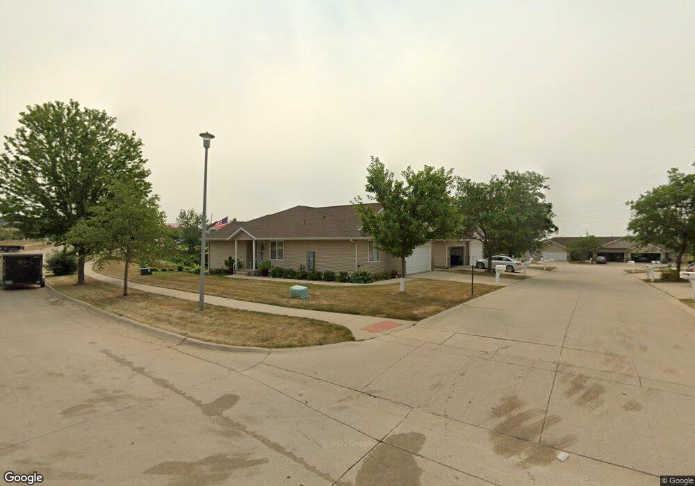 3605 37th Ave SW, Cedar Rapids, IA 52404 - photo 1