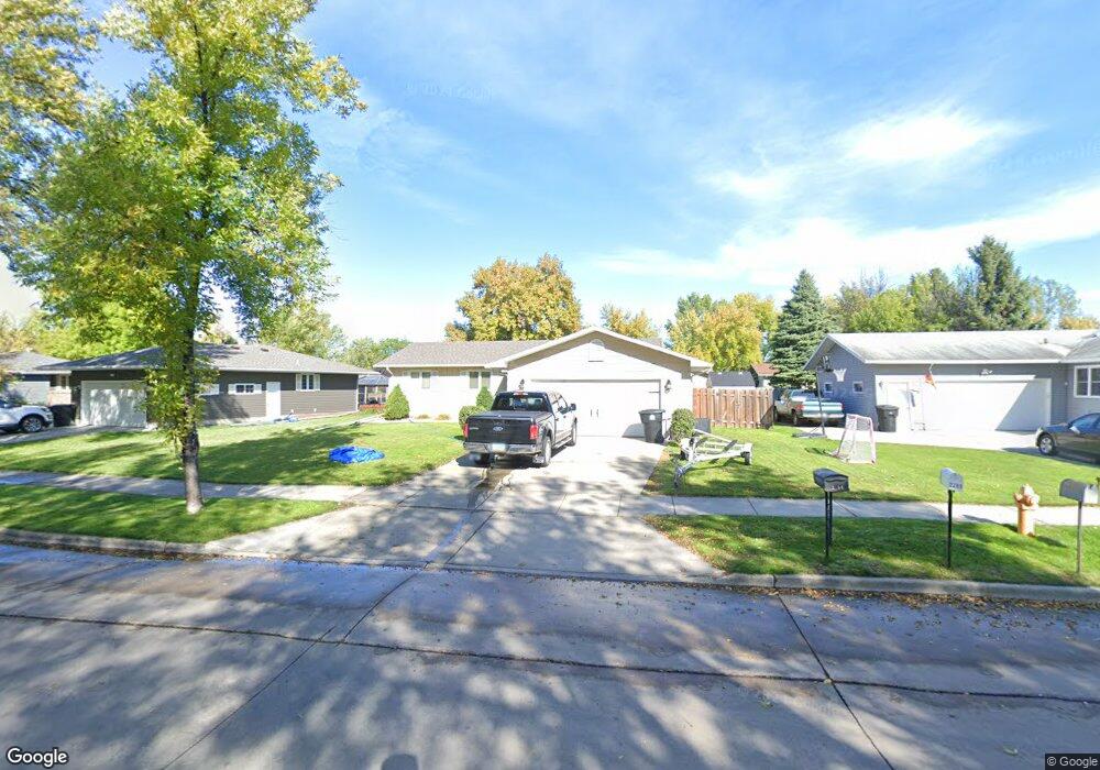2254 Springbrook Ct, Grand Forks, ND 58201 - photo 1