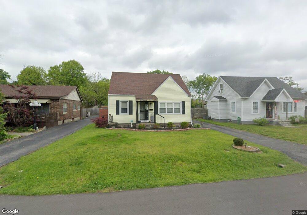 1710 Twin Oaks Dr, New Albany, IN 47150 - photo 1