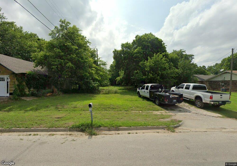 109 H St NE, Ardmore, OK 73401 - photo 1