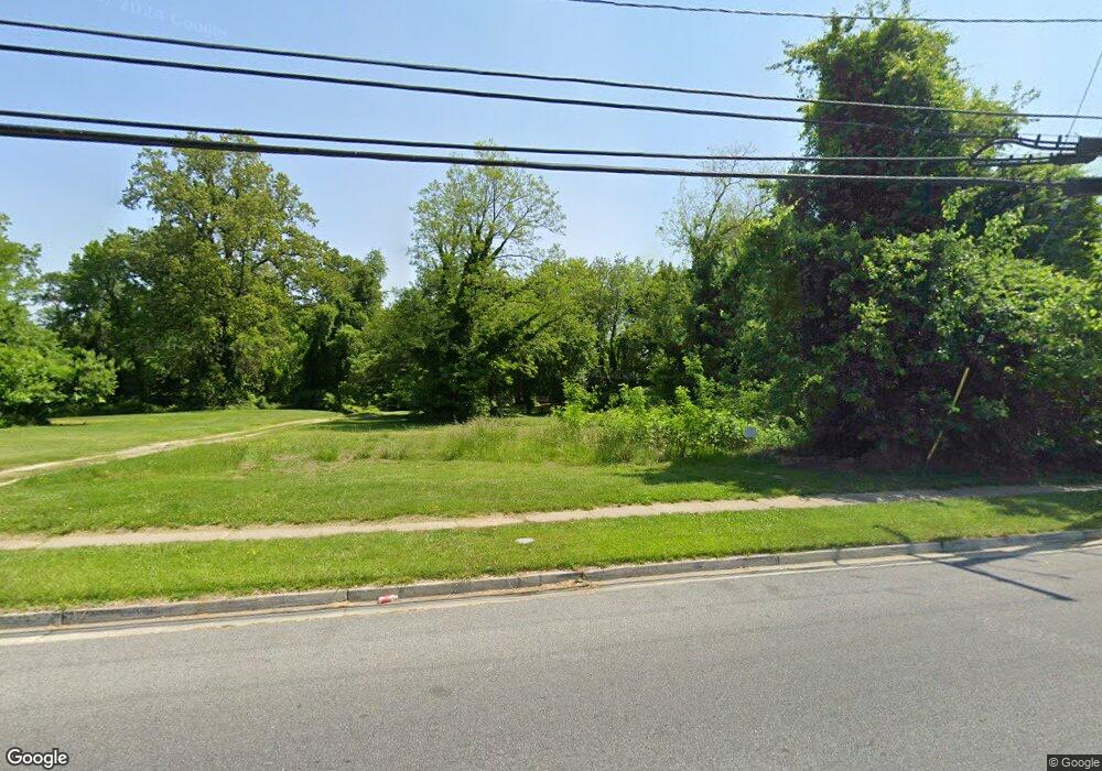 563 Kingston Rd, Middle River, MD 21220 - photo 1