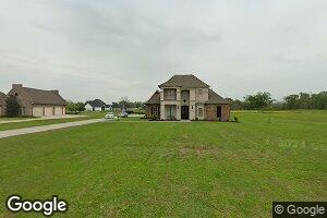 667 W Lake Dr, Port Allen, LA 70767