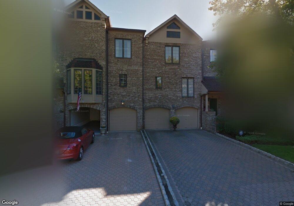 6 Windsor Ct, Saddle River, NJ 07458 - photo 1