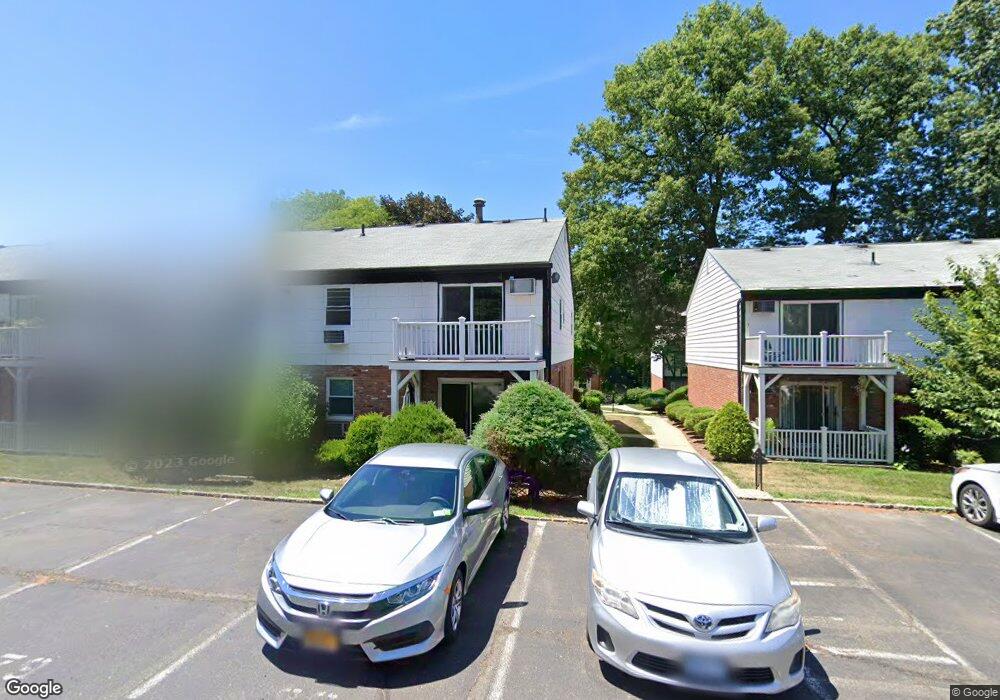 109 Parkside Dr unit 109, Suffern, NY 10901 - photo 1