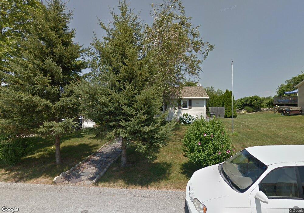 61 Amesbury Cir, Middletown, RI 02842 - photo 1