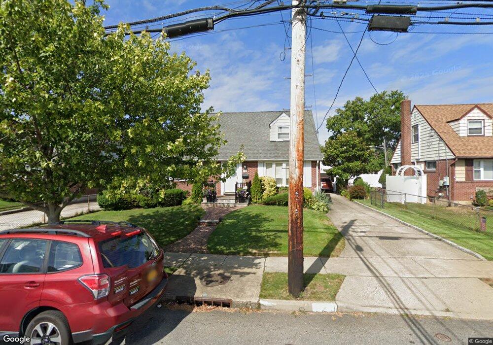 129 Caroline Ave, Franklin Square, NY 11010 - photo 1