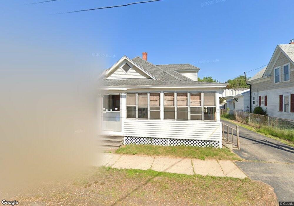 77 Pine St, Rochester, NH 03867 - photo 1