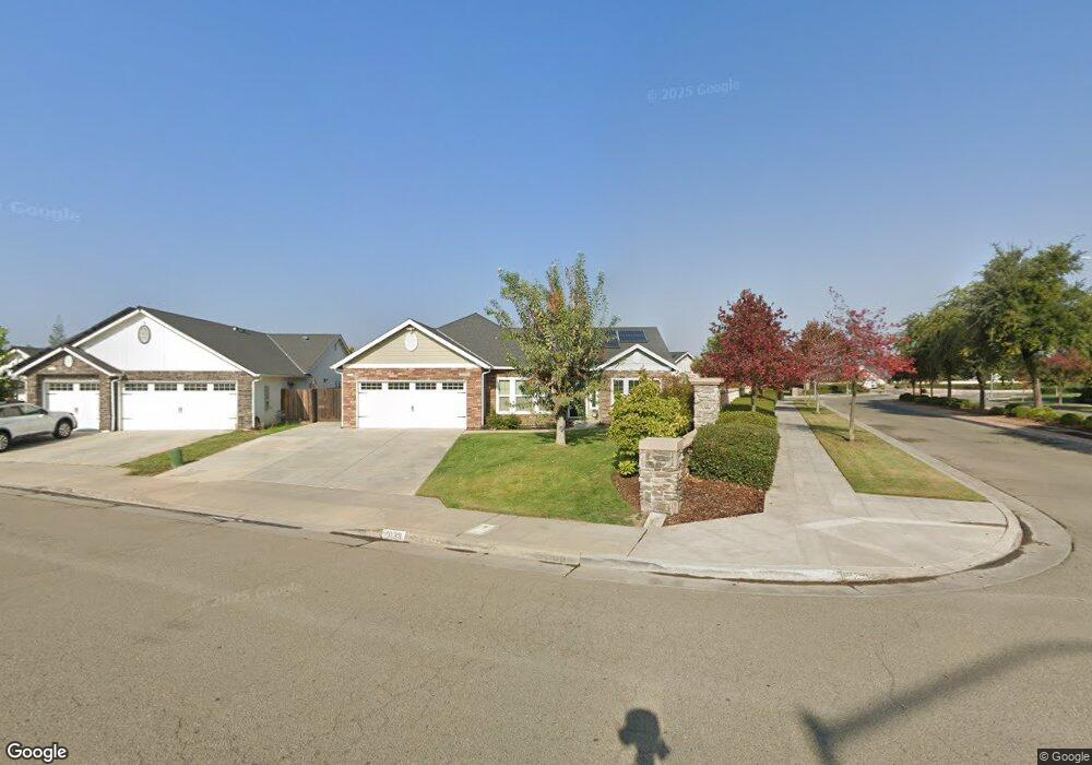 3133 N Apricot Ave, Fresno, CA 93727 - photo 1