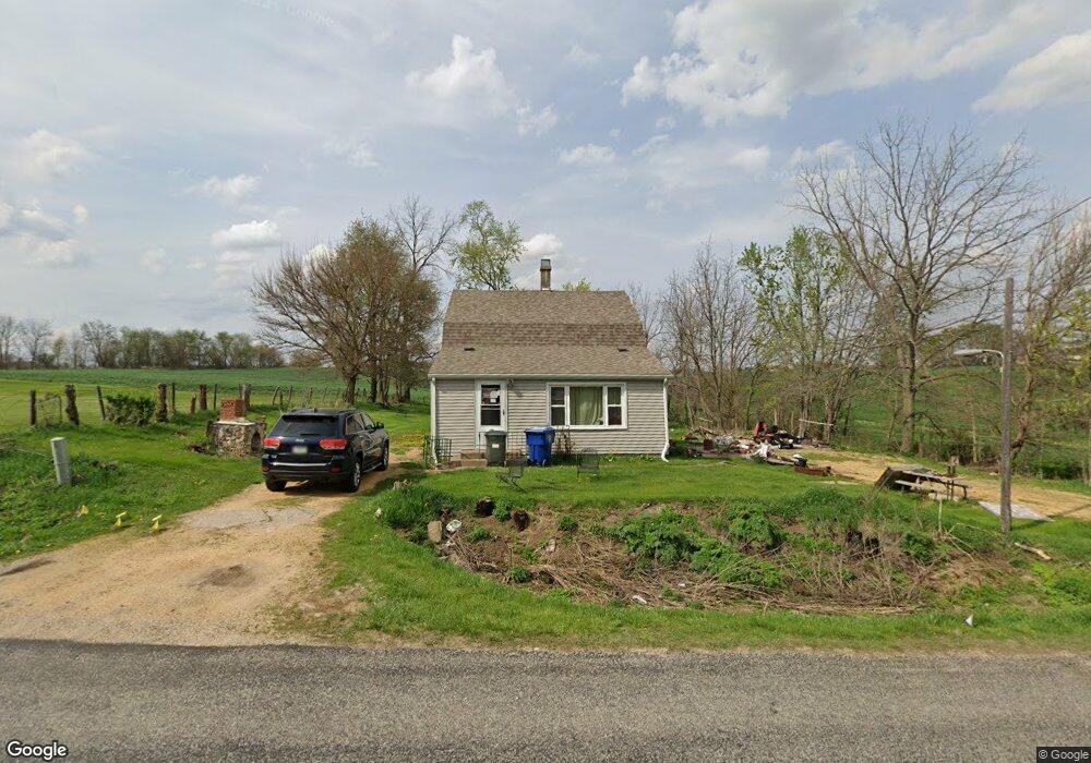 4320 W 39th St, Davenport, IA 52806 - photo 1