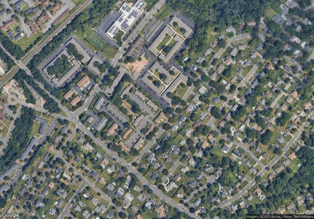 1 Briarwood Path unit 1, Clark, NJ 07066 - photo 1