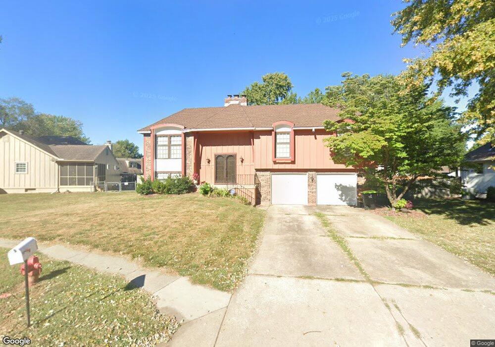 815 NW 15th St, Blue Springs, MO 64015 - photo 1