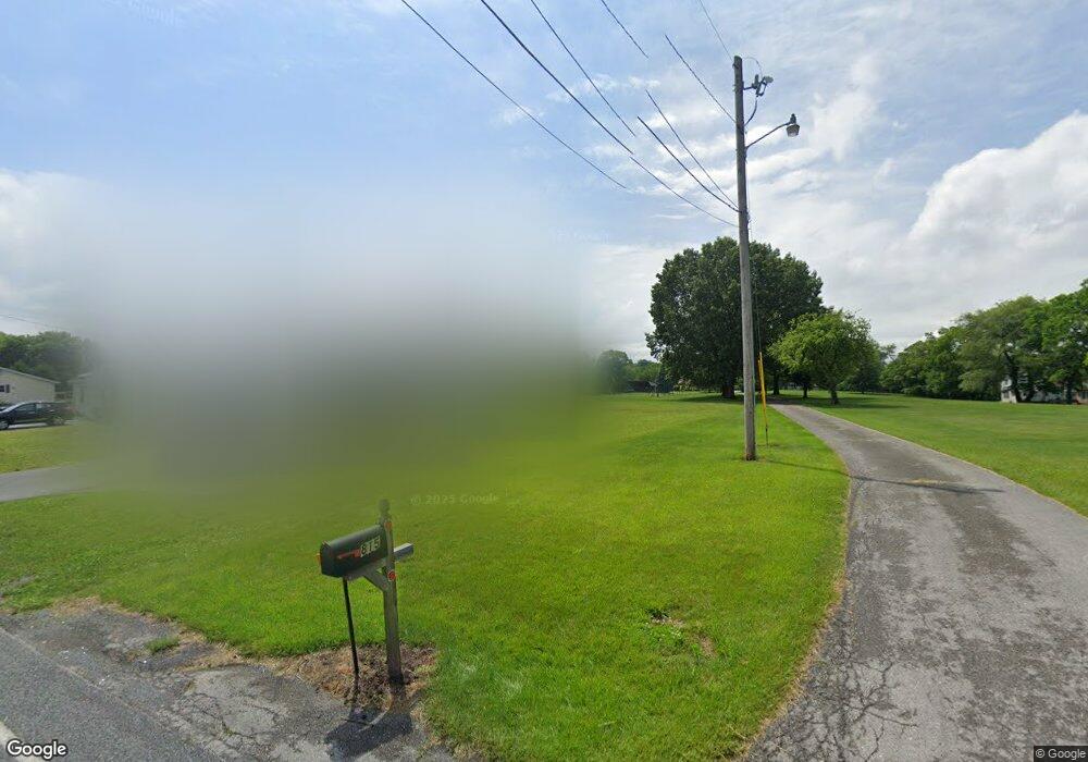 815 Warm Spring Rd, Chambersburg, PA 17202 - photo 1