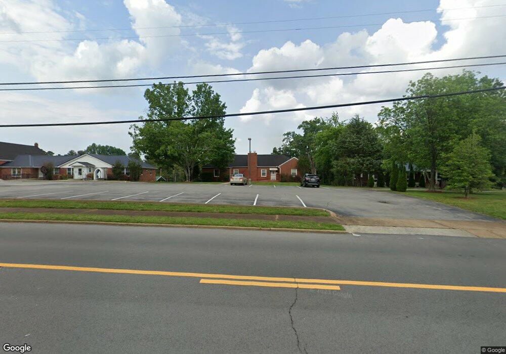 711 W College St, Dickson, TN 37055 - photo 1