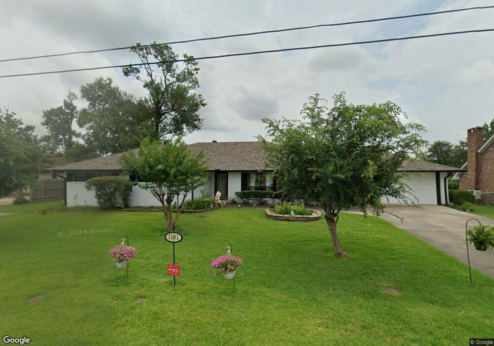 1101 Timberlawn Dr, Lake Charles, LA 70605 - photo 1
