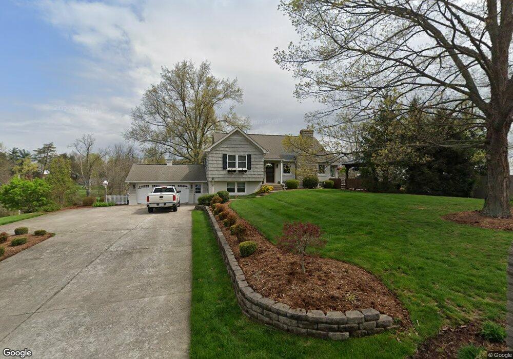 8 N Hill Dr, Floyds Knobs, IN 47119 - photo 1