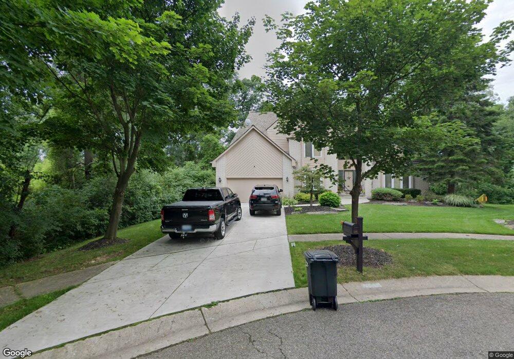 5295 Park Ridge Ct, West Bloomfield, MI 48323 - photo 1