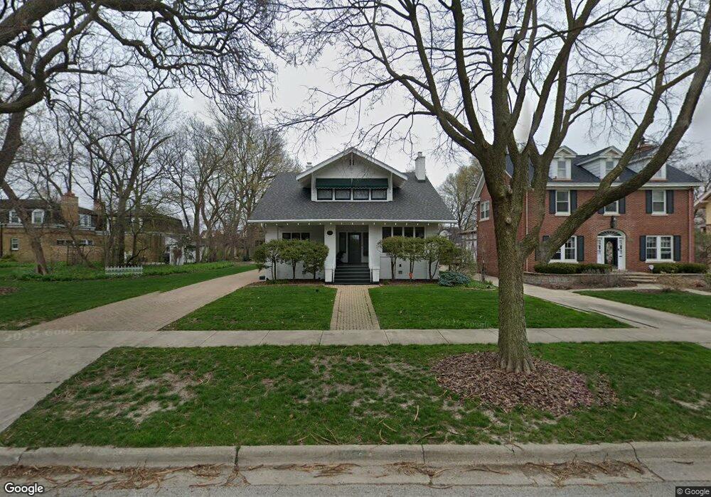 1029 W Downer Place, Aurora, IL 60506 - photo 1