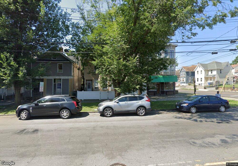 1409 Park Ave unit 2 FL, Bridgeport, CT 06604 - photo 1