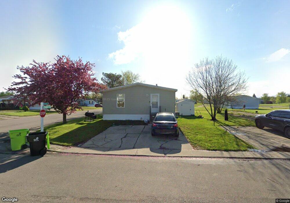 69 Feather Ct, Flint, MI 48507 - photo 1