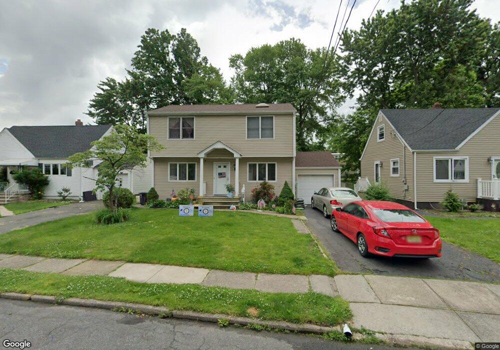 709 Pinewood Rd, Union, NJ 07083 - photo 1