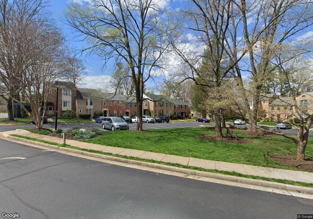 6678 Midhill Place, Falls Church, VA 22043 - photo 1