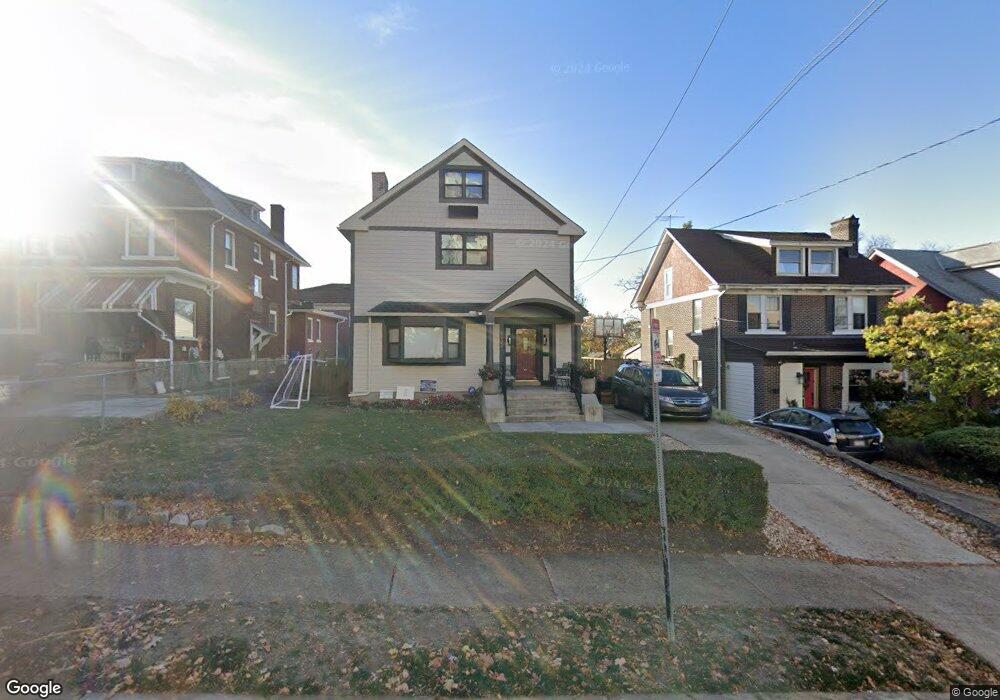 5924 Beacon St, Pittsburgh, PA 15217 - photo 1