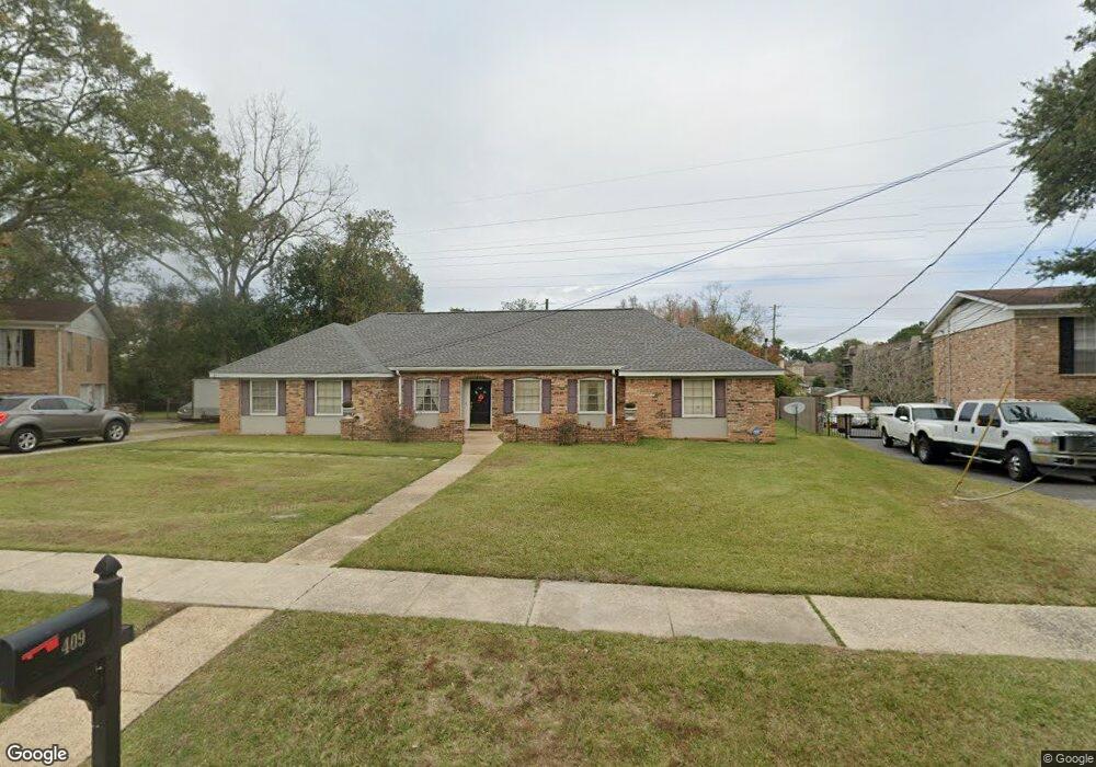 409 Pennington Cir, Mobile, AL 36606 - photo 1