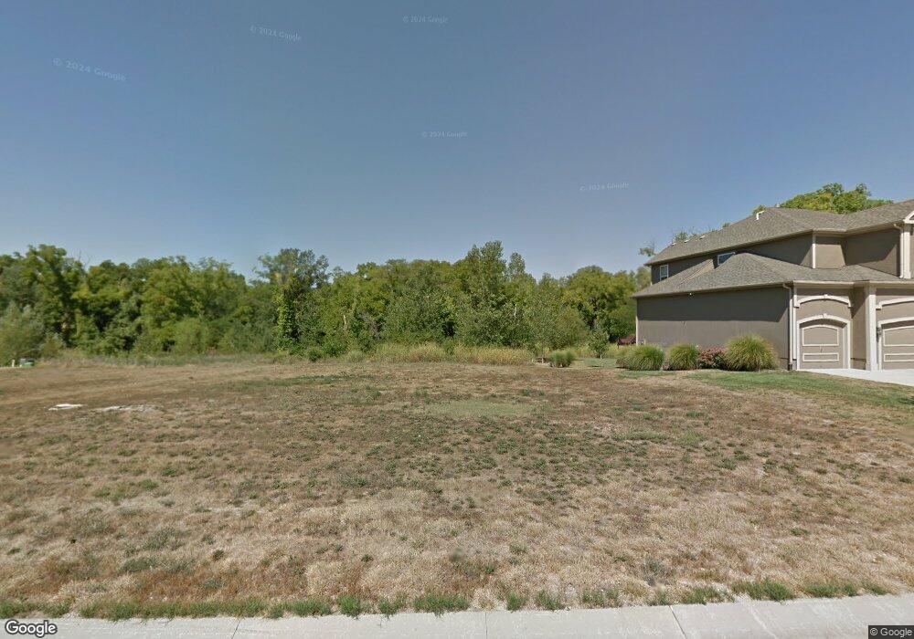 4712 Grove St, Shawnee, KS 66226 - photo 1