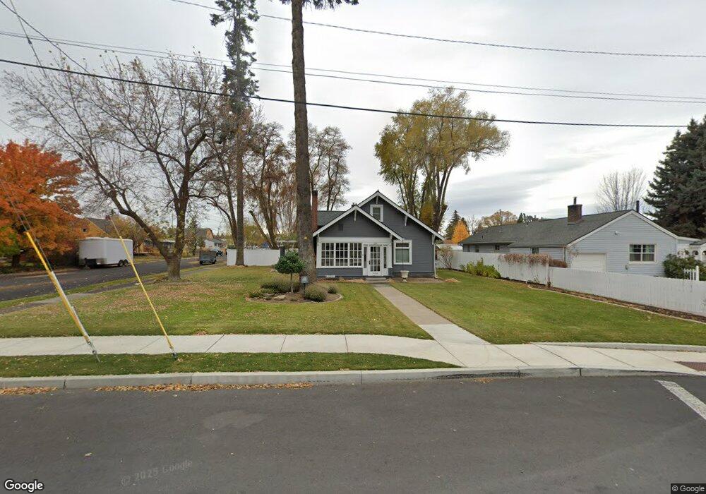 1408 SW Evergreen Ave, Redmond, OR 97756 - photo 1