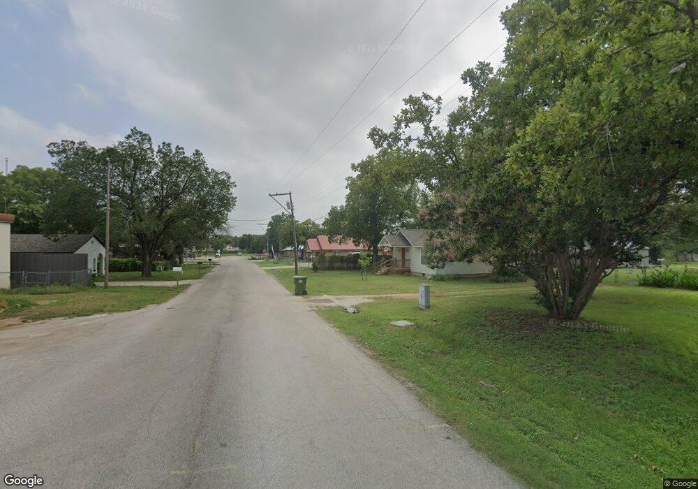 101 N Ash St, Springtown, TX 76082 - photo 1