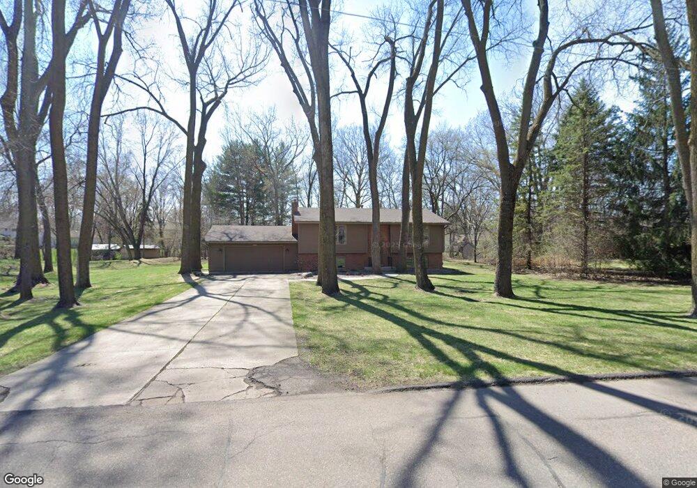 18809 Hanus Rd, Minnetonka, MN 55345 - photo 1