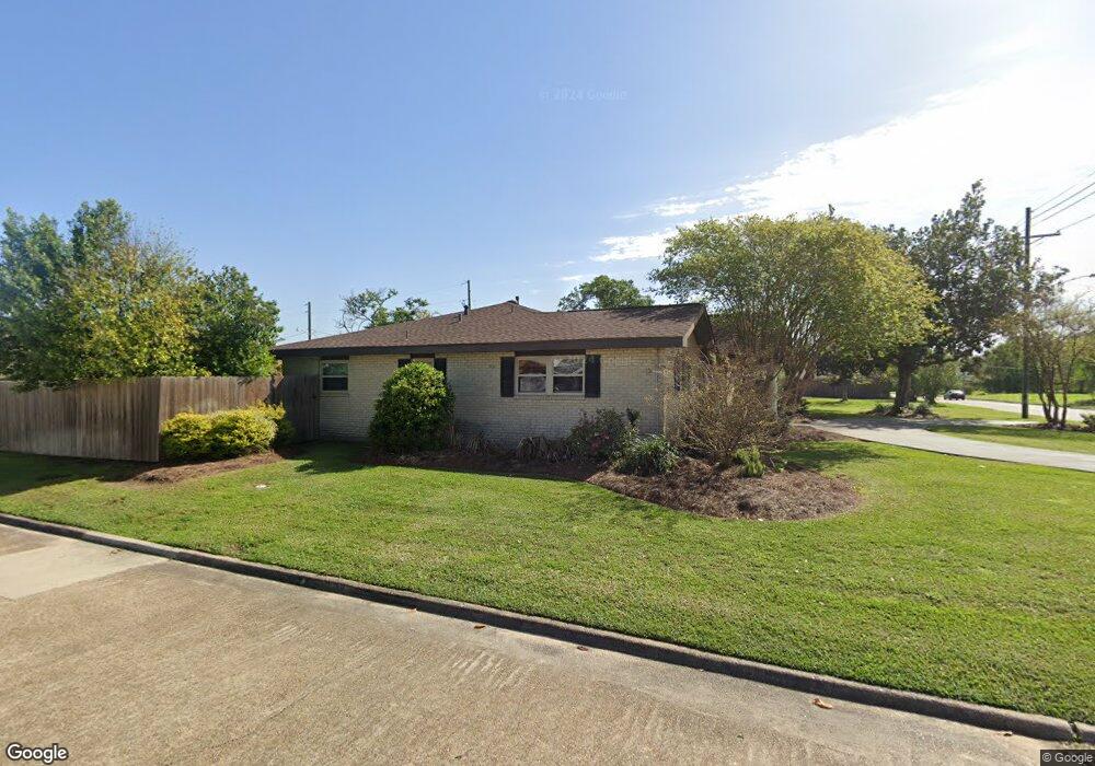 628 W Sale Rd, Lake Charles, LA 70605 - photo 1