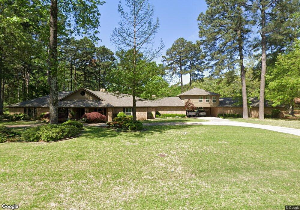 925 Clear Creek Dr, Texarkana, TX 75503 - photo 1