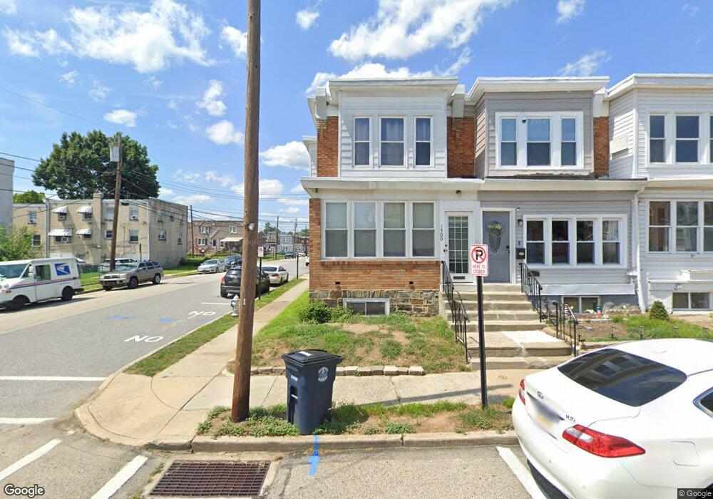 1300 E 10th St, Crum Lynne, PA 19022 - photo 1