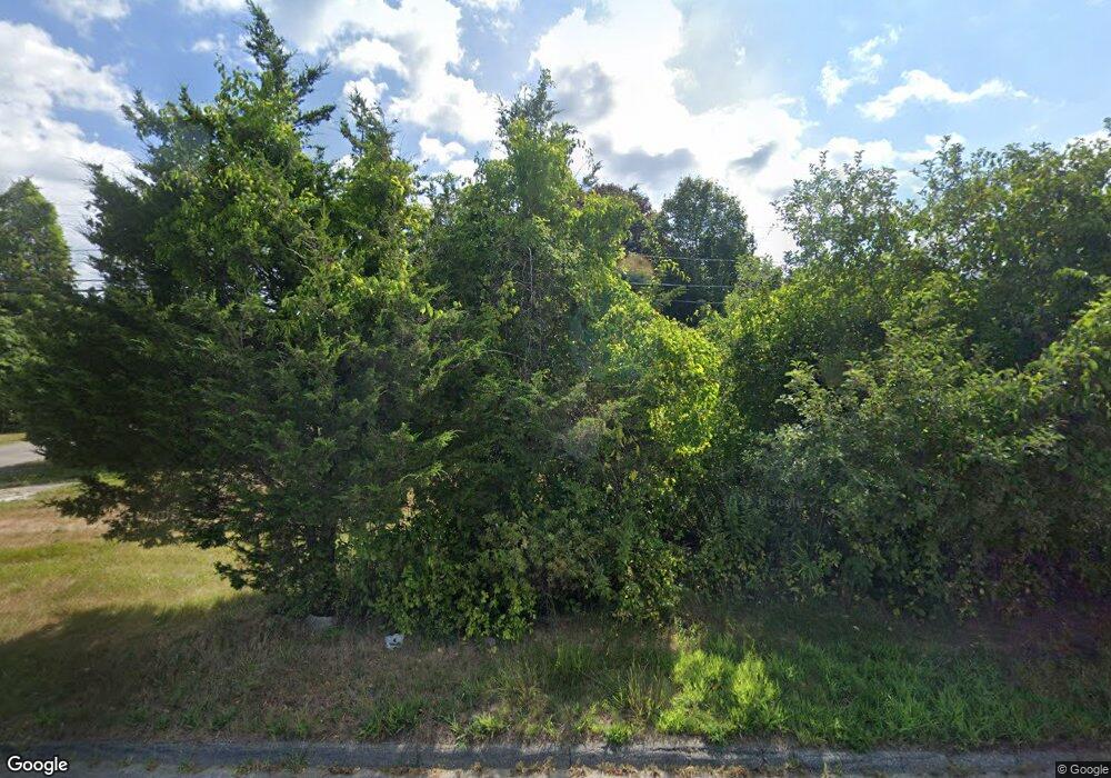 28 Cutts Rd, Kittery, ME 03904 - photo 1